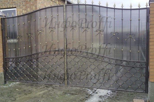 Изготовление металлоконструкций, ворот, навесов в Чалтыре - image image-4 on http://infoproffi.ru