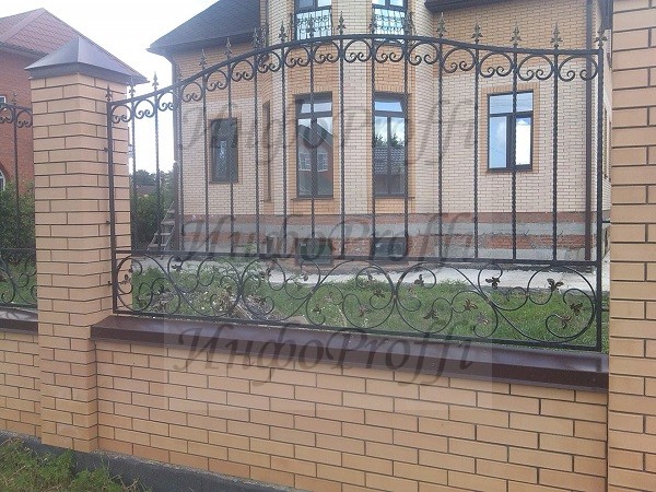 Изготовление металлоконструкций, ворот, навесов в Чалтыре - image image-6 on http://infoproffi.ru